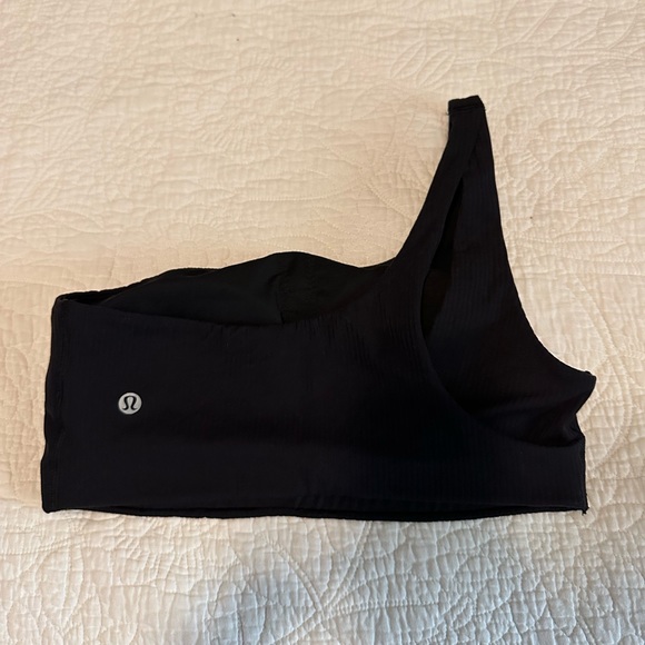 Sold Lululemon Ribbed Asymmetrical Bra - Picture 4 of 5